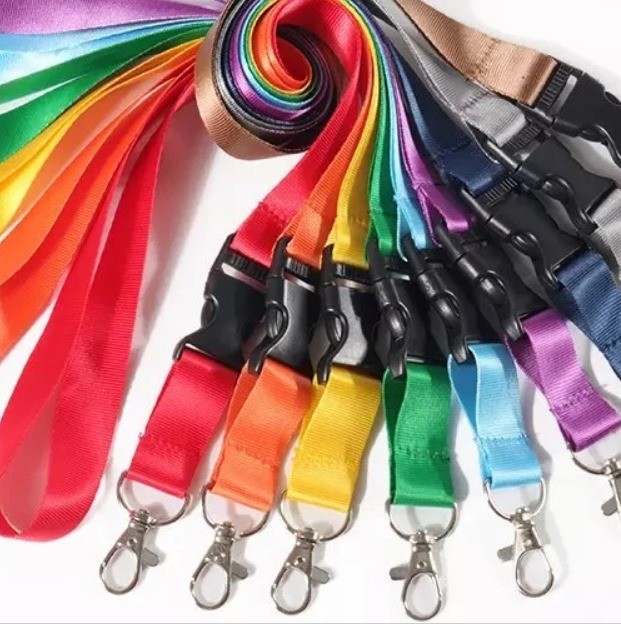 Lanyard Con Clip Desprendible Satinado